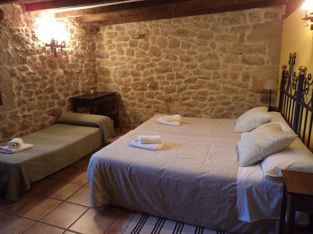 Casa rural La Toba I y II Bezana Habitación foto